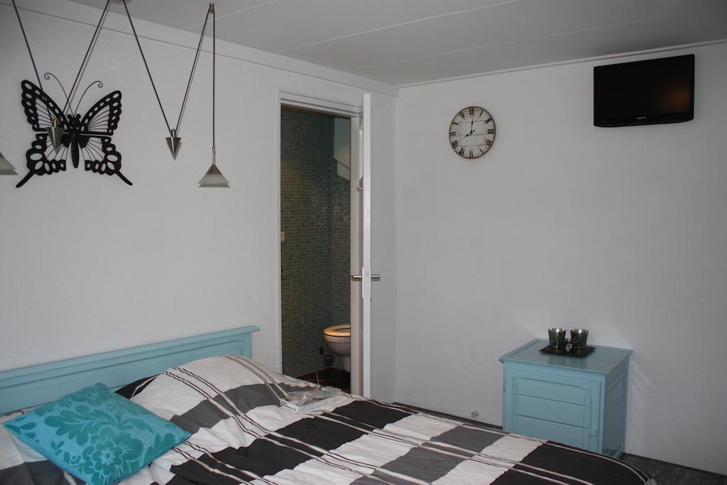 Bed & Breakfast 'Aan De Ijssel' Зволе Стая снимка