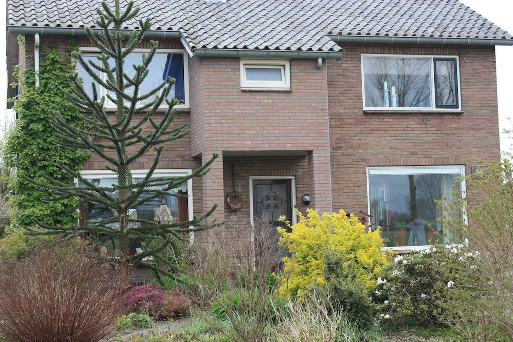 Bed & Breakfast 'Aan De Ijssel' Зволе Екстериор снимка